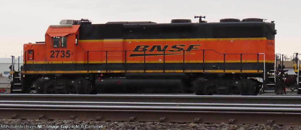 BNSF 2735